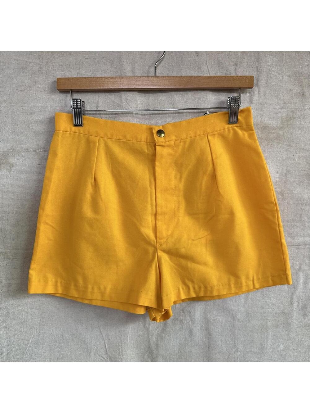 Vintage 70s Golden Yellow High Waisted Pleated Short Shorts Size 28